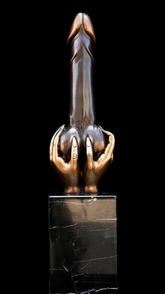 Statua
