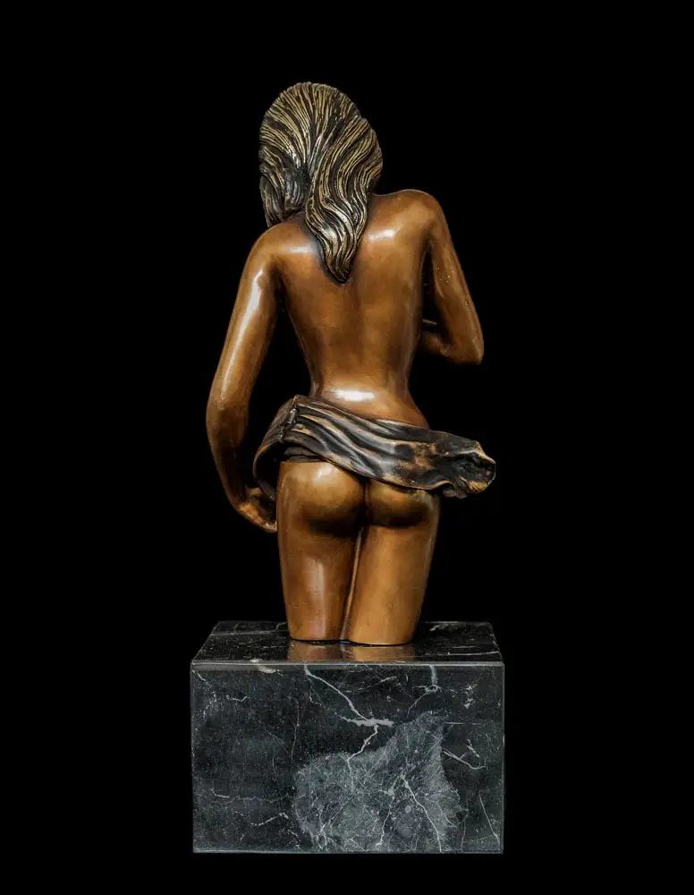 Escultura de bronce